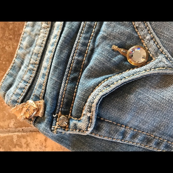 Twisted Heart Jeans - Picture 8 of 8